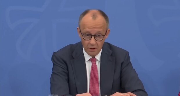 Merz im Kreuzfeuer. Quelle: Youtube Screenshot