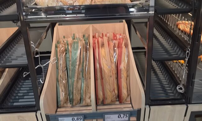 Kundin kritisiert Hygiene bei Lidl: „Brot wird ständig angefasst“