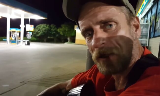 Ein Obdachloser. Quelle: Youtube Screenshot