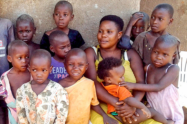 Die Mutter ist die Heldin: Frau gebar 44 Kinder von einem Mann, der sie nicht braucht