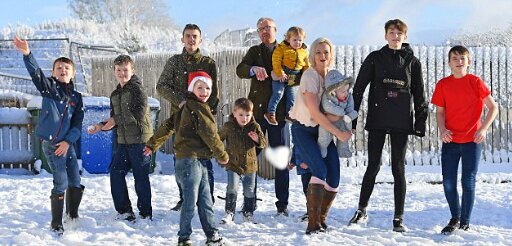 Siebenmal am Tag putzen: wie eine Mutter von zehn Söhnen lebt