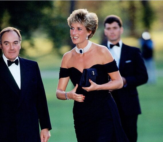 "Kleid der Rache": Wie Prinzessin Diana an Charles für ehelichen Betrug rächte