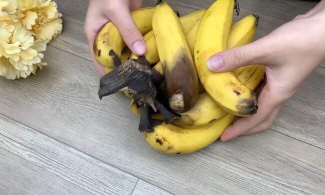 In ganz schwarzen Bananen steckt Alkohol. Quelle: Youtube Screenshot