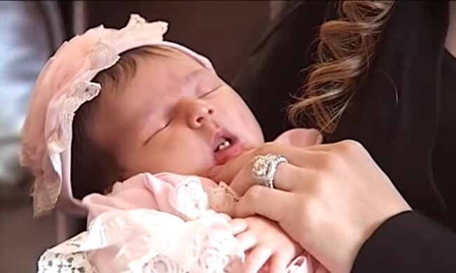 Baby. Quelle: Youtube Screenshot