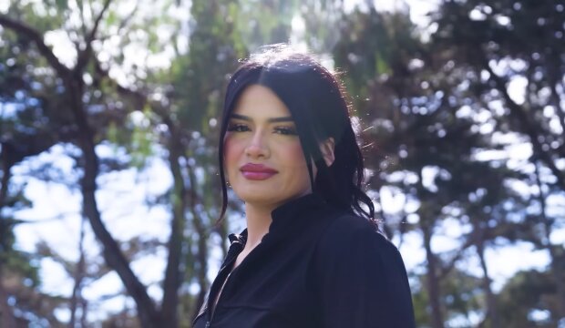 26-Jährige investiert 30.000 Euro in ihr Schönheitsideal: aus gutem Grund