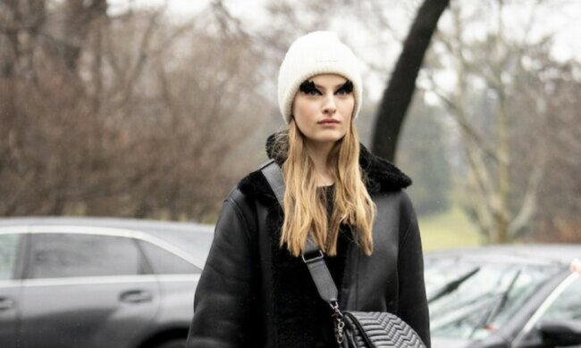 Sie ewärmen und machen den Look stylischer: man nannte modische Herbst-Accessoires