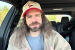 Andreas kritisiert Umgang mit Geld. Quelle: Youtube Screenshot