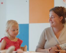 "Ich bin 34, arbeite hart in der Kita". Quelle: Youtube Screenshot