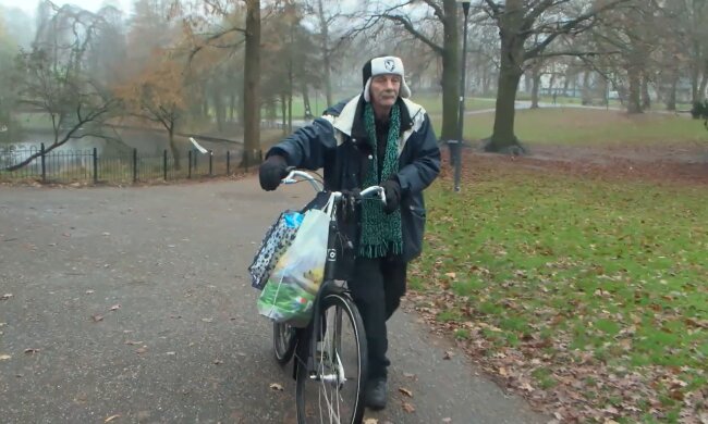 "Meine Rente ist ein Witz". Quelle: Youtube Screenshot