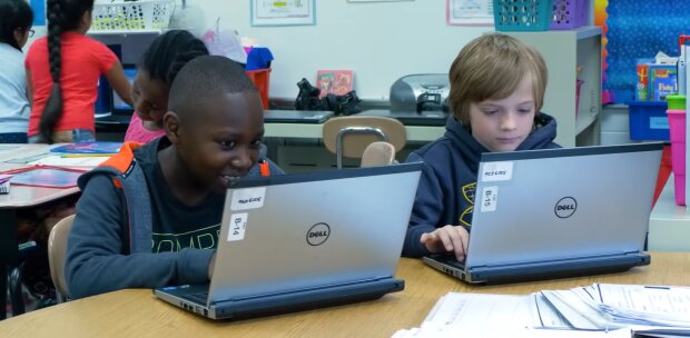 „Ich verbiete Handys an meiner Schule – weil KI den Unterricht entkernt.“ Quelle: Youtube Screenshot