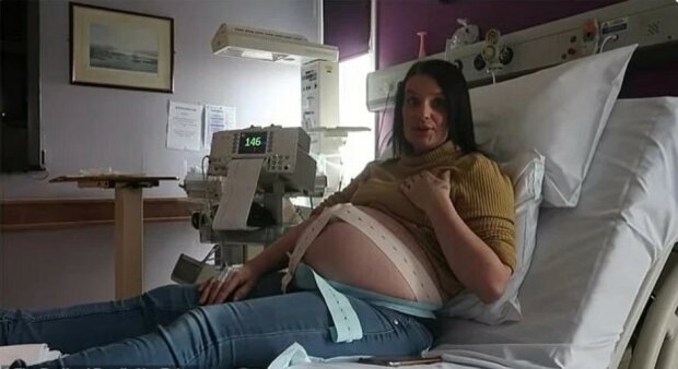 Die Frau, die das zweiundzwanzigste Baby zur Welt gebracht hat, fühlt sich nach 800 Schwangerschaftswochen großartig
