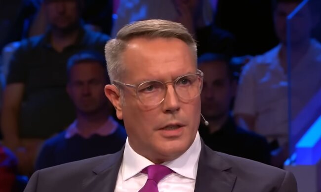 Schweitzer lässt keine Zweifel. Quelle: Youtube Screenshot