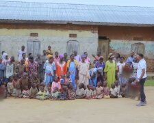 Das Leben einer großen Familie im Senegal. Quelle: Youtube Screenshot