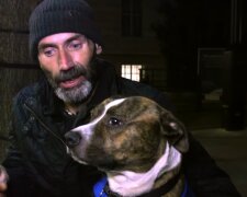 Der Obdachlose Keith Walker riskierte sein Leben, um alle Tiere aus dem brennenden Tierheim zu retten