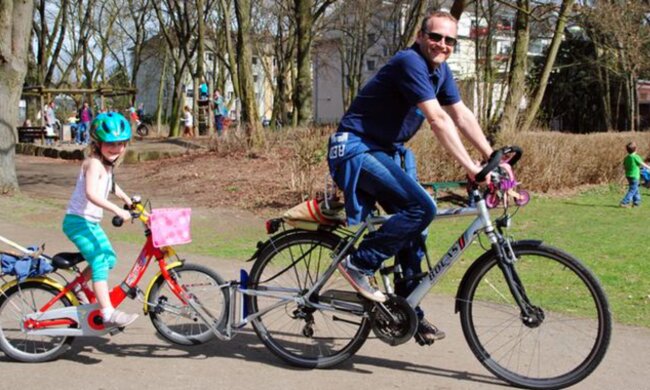 Angenehm und praktisch: in Deutschland sind über 75 Tausend Kilometer Wege für Radfahrer gebaut worden
