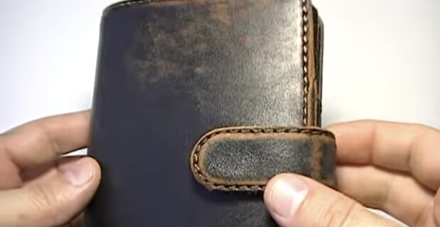 Alte Brieftasche. Quelle: Screenshot YouTube