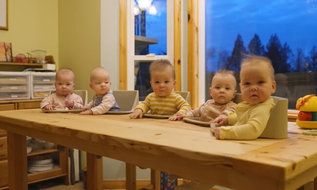 Das Leben einer Mutter von einjährigen Fünflingen. Quelle: Youtube Screenshot