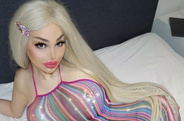 Der Ehemann gab 170.000 Dollar aus, um seine Frau in eine “lebende Barbie” zu verwandeln