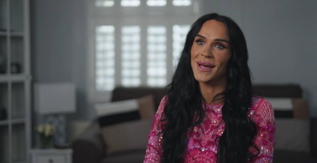 Er trägt High Heels und Make-up: und nennt sich trotzdem ein echter Mann