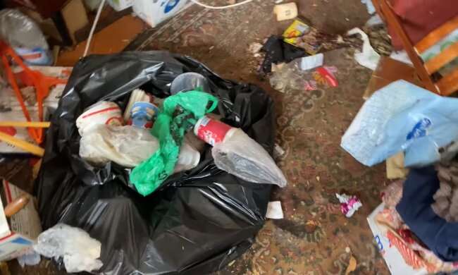 Taubenschlag aus der Wohnung: Wie ein Mann in einem völlig verdreckten Haus lebt