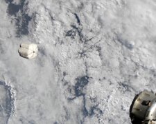 Die ISS hat zum ersten Mal "Trümmer" ins All geworfen.  Quelle: Screenshot YouTube