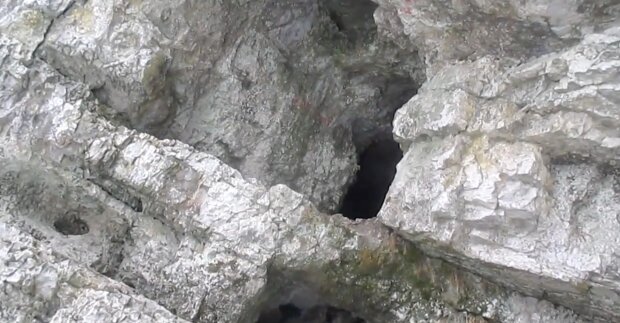 Höhle. Quelle: Screenshot YouTube