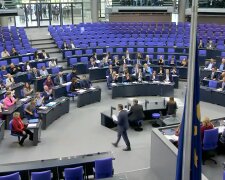 Schluss mit Pauschalgehältern. Quelle: Youtube Screenshot