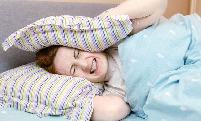 "Mein Nachbar hält 10 Hunde zu Hause, wir bleiben die ganze Nacht wach, weil sie bellen"