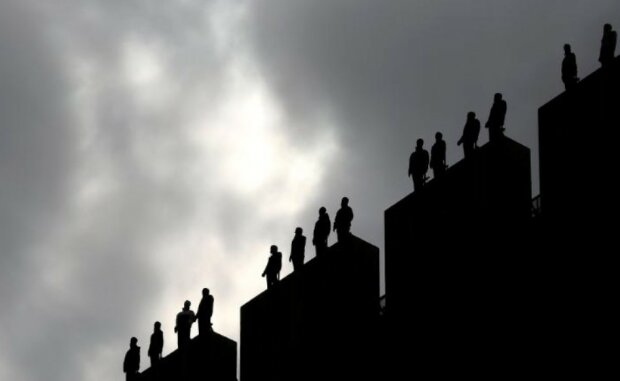 Warum es auf dem Dach eines Londoner Wolkenkratzers Statuen von 84 Männern gab