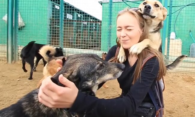 Chiara und Senrike. Quelle: YouTube Screenshot