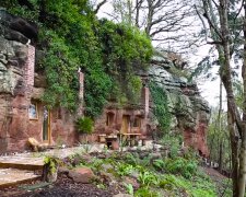 Ein Ex-Geschäftsmann verwandelte eine 800 Jahre alte Höhle in ein Traumhaus: Wie es jetzt aussieht