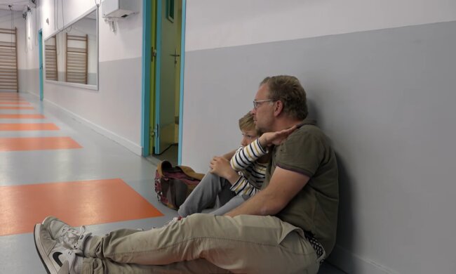 Zwischen Überforderung und bedingungsloser Liebe. Quelle: Youtube Screenshot