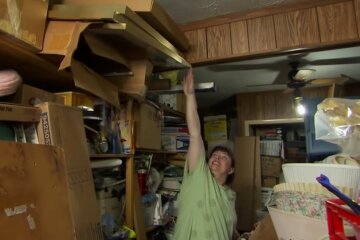 Harte Arbeit am Äußeren des Hauses. Quelle: Screenshot YouTube