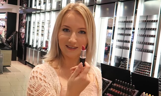 Parfümeriekette Douglas will ihre Filialen nicht schließen, Details