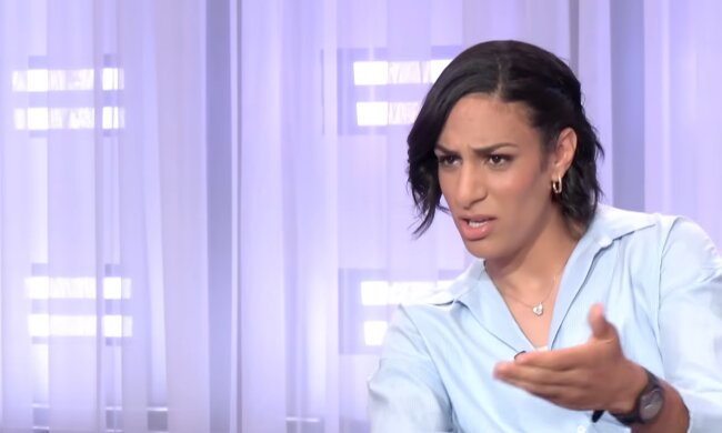 Zwischen Boxring und Beauty-Kampagne. Quelle: Youtube Screenshot