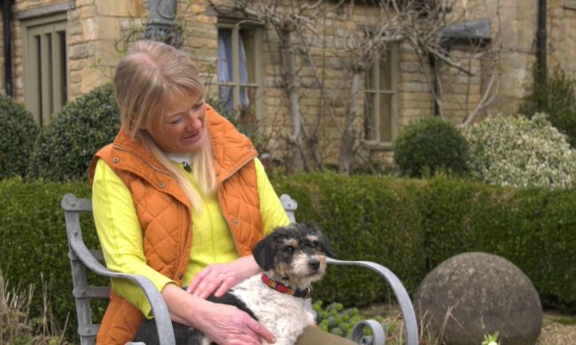 Nachbarin (Symbolbild). Quelle: Youtube Screenshot