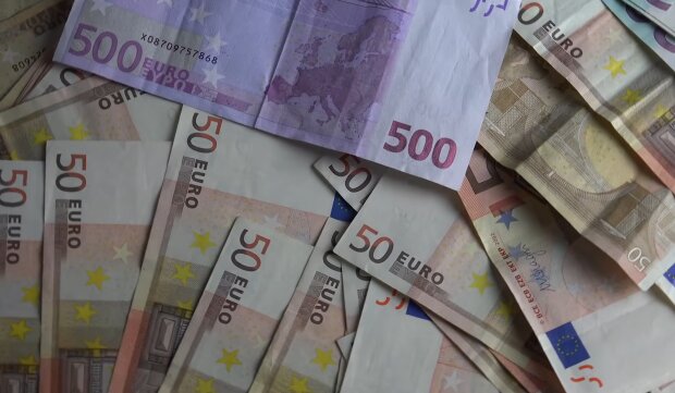 Finanzielle Meilensteine. Quelle: Youtube Screenshot