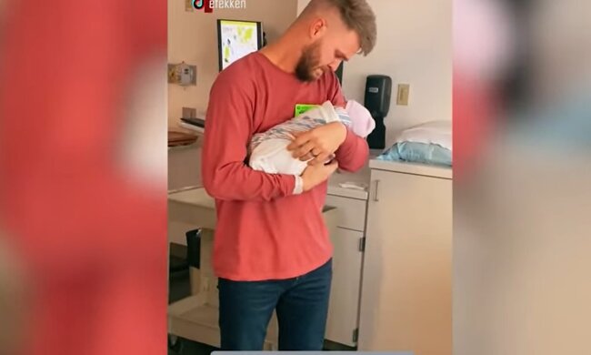 Papa und Sohn. Quelle: Youtube Screenshot