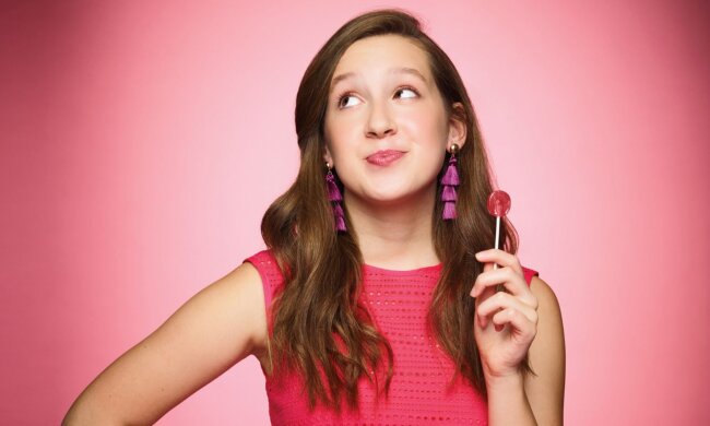 Die Geschichte von Alina Morse, die im Alter von 13 Jahren mit Süßigkeiten Millionen verdienen konnte