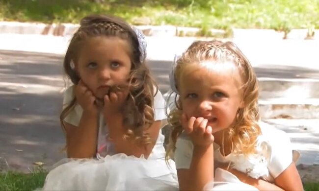 Kinder bei der Hochzeit (Symbolbild). Quelle: Youtube Screenshot