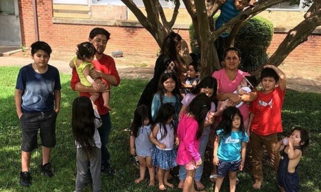 Zu viel Glück gibt es nicht: Eltern von 15 Kindern warten auf die Geburt des 16