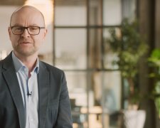 Der Bahlsen-Chef Alexander Kühnen. Quelle: Youtube Screenshot