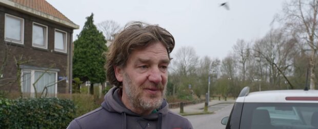 „Ich kann nichts zurücklegen.“ Quelle: Youtube Screenshot