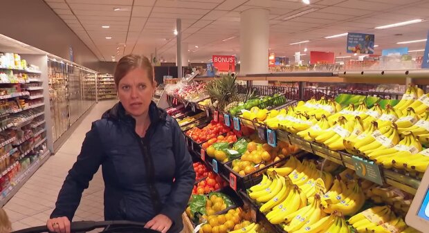 Alltag zwischen Windeln, Arbeit und Budgetnot. Quelle: Youtube Screenshot