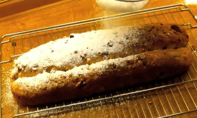 Der bayerische Bäcker backt Weihnachtsstollen für Königin Elizabeth