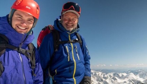 Reisen ohne Smartphone: Vater brachte seinen Sohn in die Mongolei, um ihn von Gadgets abzulenken