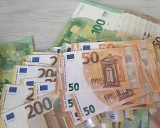 „Deutsche geben kaum noch aus – die Wirtschaft zittert“. Quelle: Youtube Screenshot