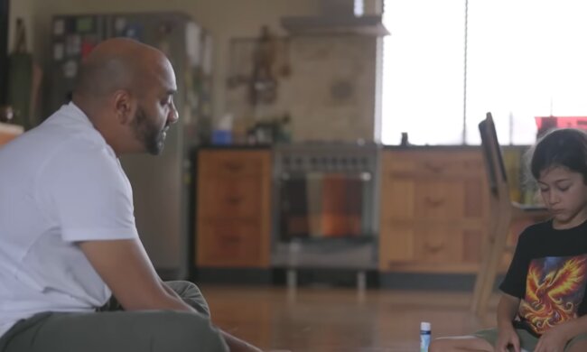 Taschengeld-Debatte in der Familie: Wann ist der richtige Zeitpunkt? Quelle: Youtube Screenshot