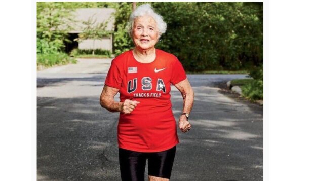 Der Spitzname lautet "Hurrikan": Die 102-jährige Amerikanerin stellte im Wettbewerb zwei Weltrekorde auf