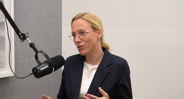 Lena Kotré sorgt mit Aussage über Bevölkerungszahl für Diskussionen. Quelle: Youtube Screenshot